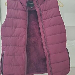 Banana Republic Women's Plum Puffer Vest